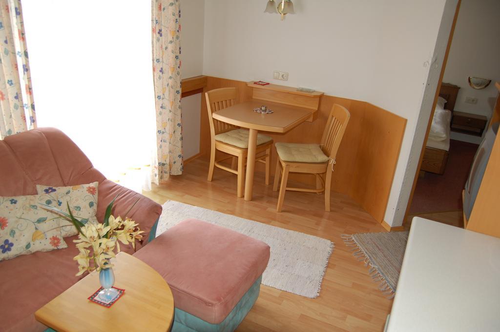 Landhaus St. Rupert Bad Hofgastein Zimmer foto